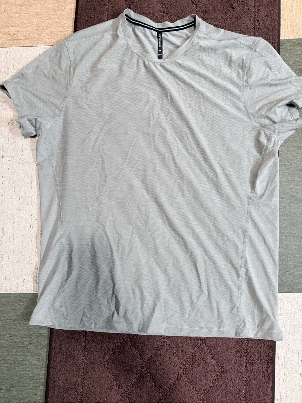 Ten thousand Men's Crew Neck Performance T-Shirt - Light Gray
